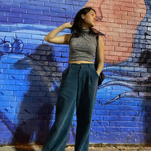 Meet your Posher, Emily - Picture 1 of 1